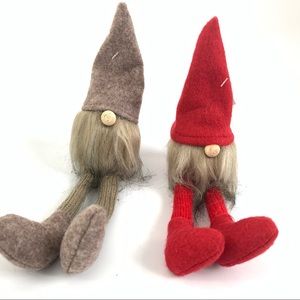 Gnome duo Red & Taupe 9” x 3” cute for room decor